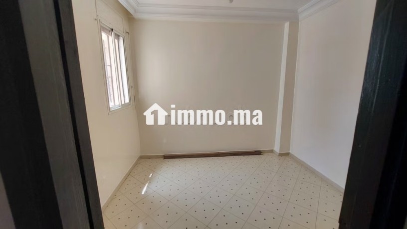 tres-bel-appartement-en-location-meuble-ou-vide-a-ain-sebaa-pour-les-etudiants-big-2