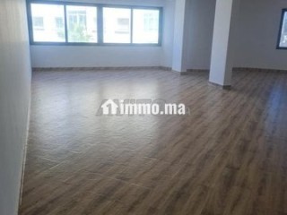 plateau-bureau-vente-ou-location-hopitaux