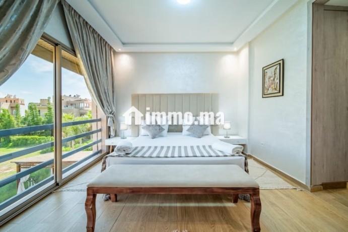 vente-luxueuse-villa-front-golf-big-17
