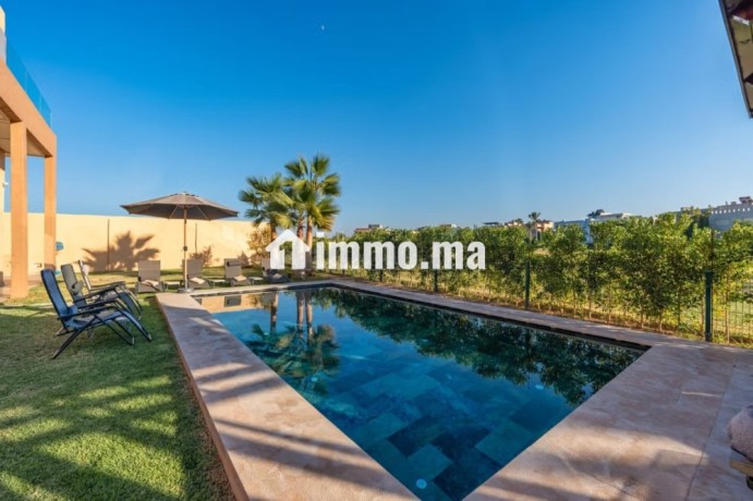 vente-luxueuse-villa-front-golf-big-3