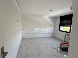 Maison de luxe à louer à Souissi. 5 chambres. Air conditionné et cheminée - Villa à louer - Rabat