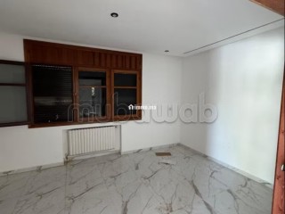 Maison de luxe à louer à Souissi. 5 chambres. Air conditionné et cheminée - Villa à louer - Rabat
