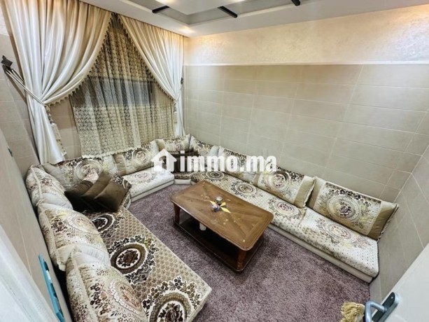 appartement-de-vacances-a-louer-a-hay-mohammadi-surface-de-64-m2-salon-typique-marocain-residence-securisee-big-1