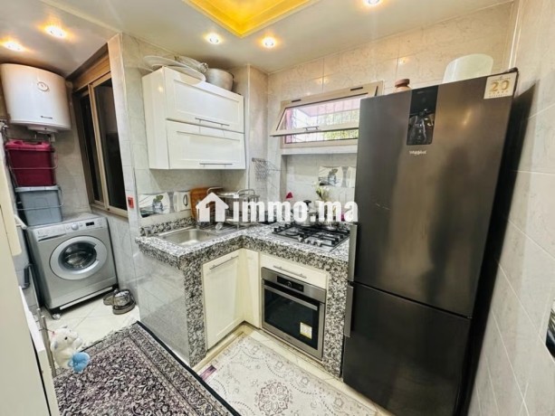 appartement-de-vacances-a-louer-a-hay-mohammadi-surface-de-64-m2-salon-typique-marocain-residence-securisee-big-2