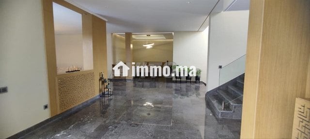 Une magnifique villa avec piscine a Hassan - Location Immobilier - Rabat - photo 8
