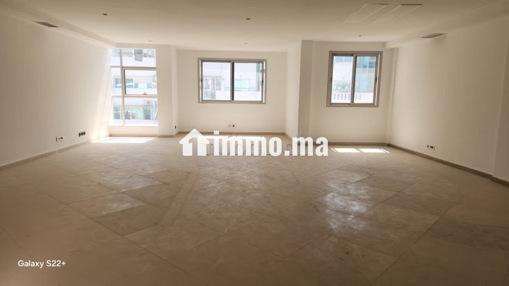 À LOUER Plateau de Bureau à gauthier immeuble prof - Location Immobilier - Casablanca - photo 2