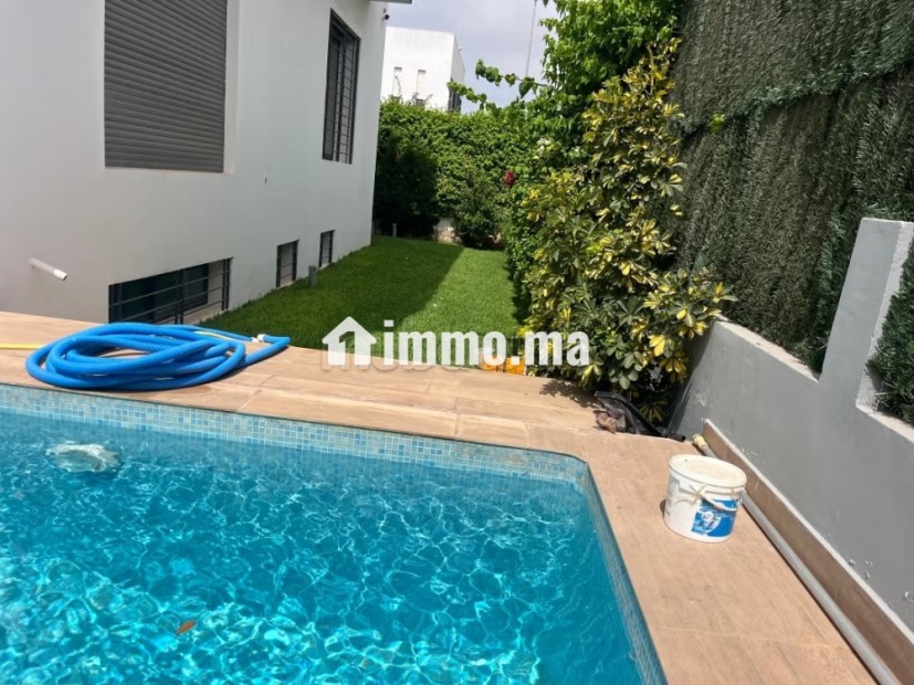 A 5 minutes de la mer, villa d angle à louer à Dar Bouazza. 4 belles chambres. Belle terrasse et jardin - Location Immobilier - Dar Bouazza - photo 1