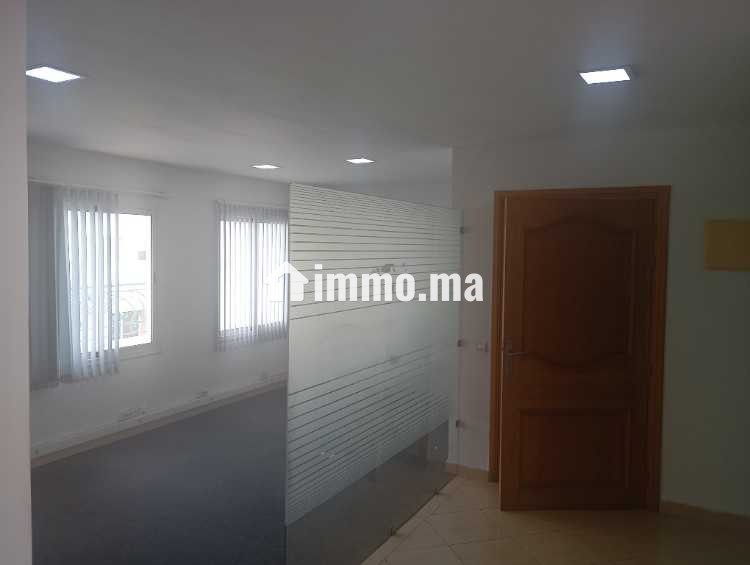 Bureau à des hôpitaux - Location Immobilier - Casablanca - photo 1