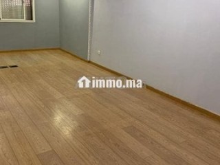 Apparemment a usage bureau ou cabinet medical - Bureau à vendre - Casablanca