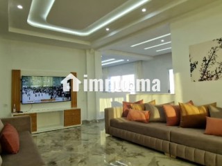 Villas de luxe à louer à Asilah. Surface de 600 m². Porte blindée et résidence sécurisée - Villa à vendre - Asilah