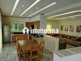 Villas de luxe à louer à Asilah. Surface de 600 m². Porte blindée et résidence sécurisée - Villa à vendre - Asilah