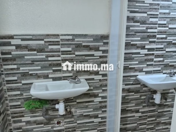 beau-local-a-vendre-a-hay-alfalah-surface-totale-400-m2-porte-blindee-securite-big-3