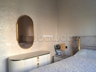 Location saisonnière à De La Plage. 5 pièces. Antenne parabolique, résidence sécurisée - Appartement à vendre - Tanger
