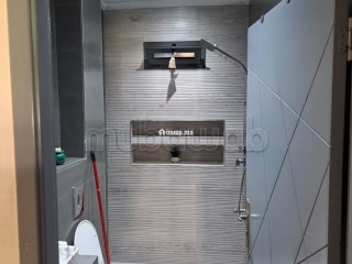 Location saisonnière à De La Plage. 5 pièces. Antenne parabolique, résidence sécurisée - Appartement à vendre - Tanger
