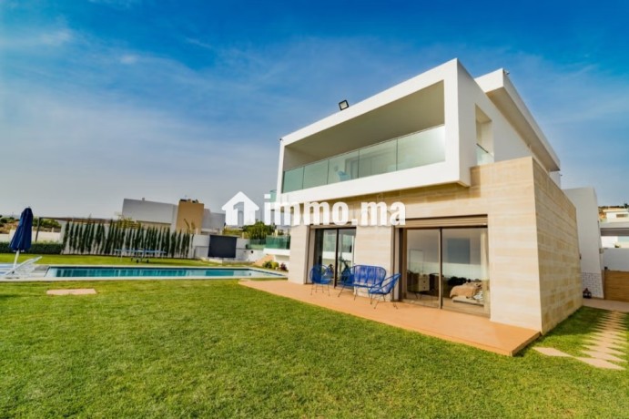villa-de-luxe-vue-mer-a-taghazout-bay-5-suites-piscine-jardin-big-1