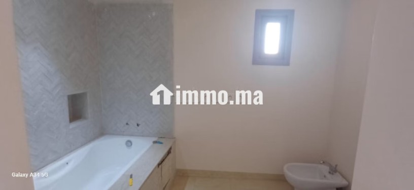 a-vendre-villa-sur-la-route-de-casa-big-6