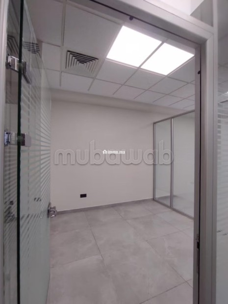 Bureau professionnel 93m2 Moderne et bien situé - Location Immobilier - Casablanca - photo 5