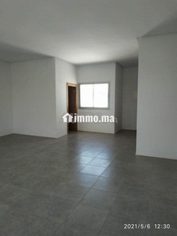 bureau-plateau-50-m2-big-0