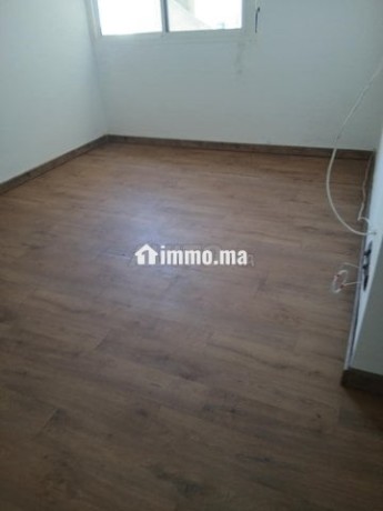 studio-a-louer-vide-big-3