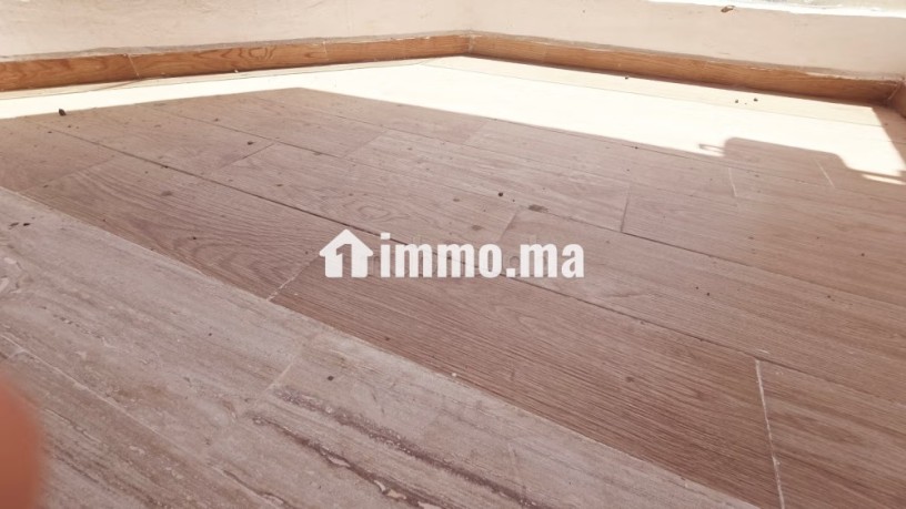 studio-neuf-meuble-pres-de-um6ss-big-13