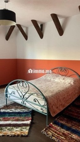appartement-vide-a-louer-160-m2-style-riad-big-12