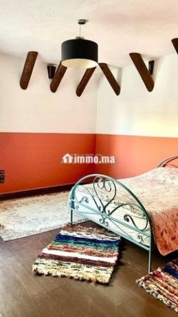 appartement-vide-a-louer-160-m2-style-riad-big-7