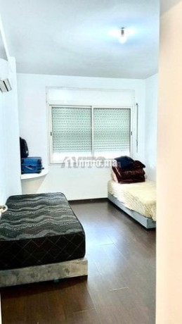appartement-vide-a-louer-160-m2-style-riad-big-8