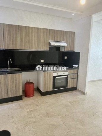 appartement-vide-a-louer-quartier-des-hopitaux-big-1