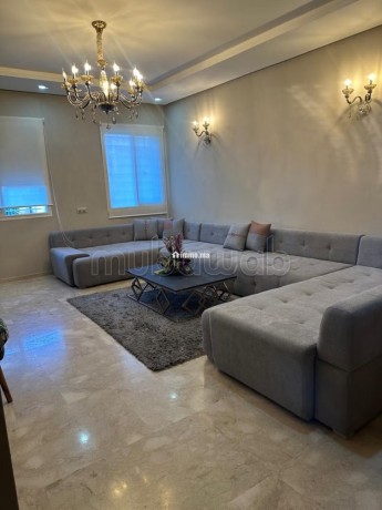 bel-appartement-en-location-a-prestigia-hay-riad-big-0