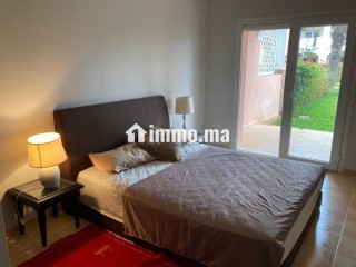 location-dun-appartement-a-saidia-2-chambres-vue-sur-les-montagnes-chauffage-central