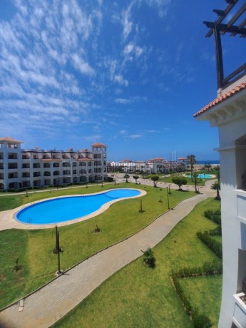 residence-avec-piscines-et-acces-direct-plage-big-0