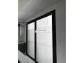 en-face-hotel-le-marly-apprt-a-racine-vide-small-1