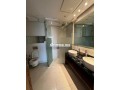 en-face-hotel-le-marly-apprt-a-racine-vide-small-6