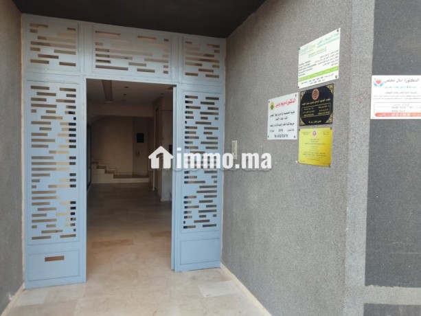 plateau-bureau-a-vendre-big-1