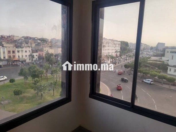 plateau-bureau-a-vendre-big-4