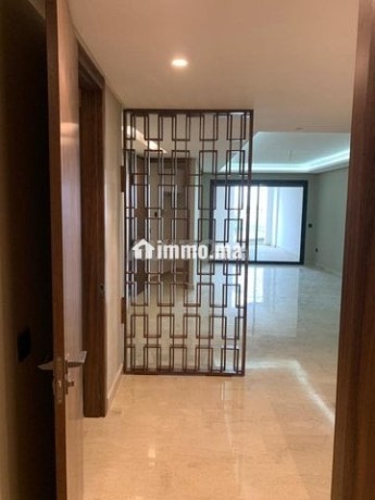 grand-studio-rond-point-taddart-big-3