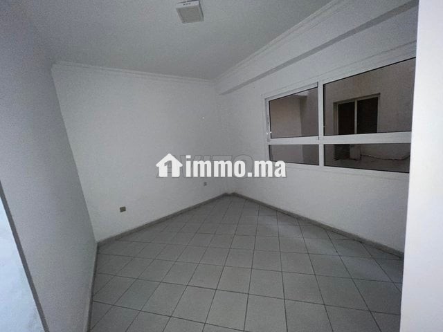 Bureaux loyer 3 pièce à boulevard med V centre - Location Immobilier - Tanger - photo 3