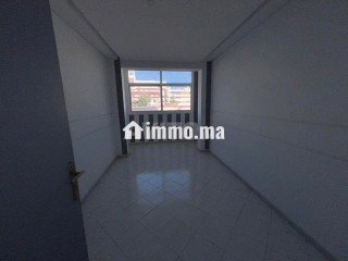 Bureaux loyer 3 pièce à boulevard med V centre - Bureau à louer - Tanger