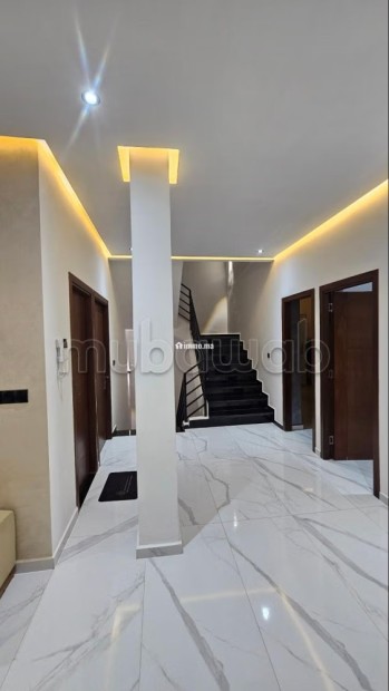 Magnifique villa à vendre à Touabel. 4 chambres. Environnement calme avec vue sur la montagne, porte blindée - Vente Immobilier - Tetouan - photo 4