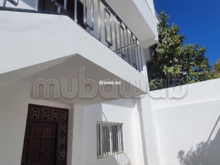 Magnifique villa à vendre à Touabel. 4 chambres. Environnement calme avec vue sur la montagne, porte blindée - Villa à vendre - Tetouan