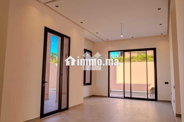 104507-Vente Villa à Marrakech Jawhar de 396 m² - Vente Immobilier - Marrakech - photo 2