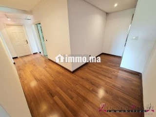 VAL FLEURI Bd STENDHAL JOLI BUREAU A VENDRE 112 m² - Bureau à vendre - Casablanca