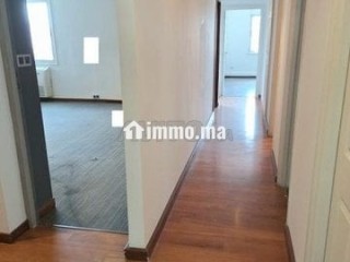 VAL FLEURI Bd STENDHAL JOLI BUREAU A VENDRE 112 m² - Bureau à vendre - Casablanca