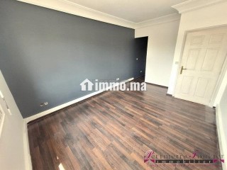 VAL FLEURI Bd STENDHAL JOLI BUREAU A VENDRE 112 m² - Bureau à vendre - Casablanca