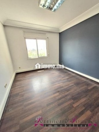 val-fleuri-bd-stendhal-joli-bureau-a-vendre-112-m2-big-10