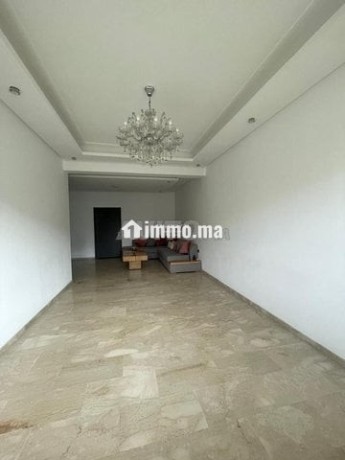 bel-appartement-de-119m2-a-louer-big-1