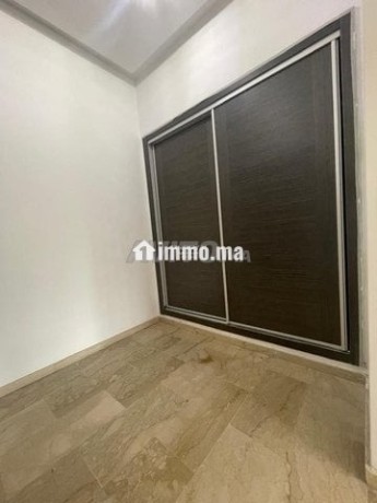 bel-appartement-de-119m2-a-louer-big-3