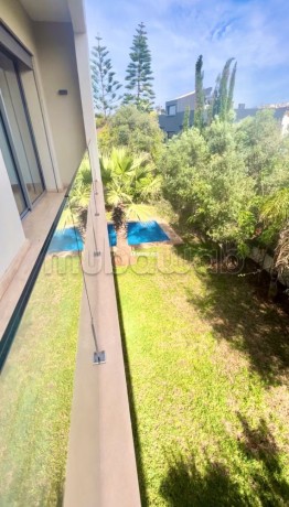 villa-moderne-au-bon-ain-diab-big-15