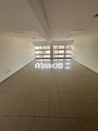 location-bureau-de-63-m2-a-casablanca-big-0
