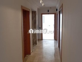 Plateau neuf à Hermitage 56m2 - Bureau à louer - Casablanca